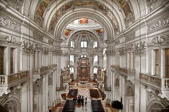 Domquartier Salzburg Dom Innenansicht