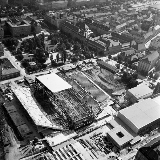 Schrägluftaufnahme Wiener Stadthalle in Bau, 1956